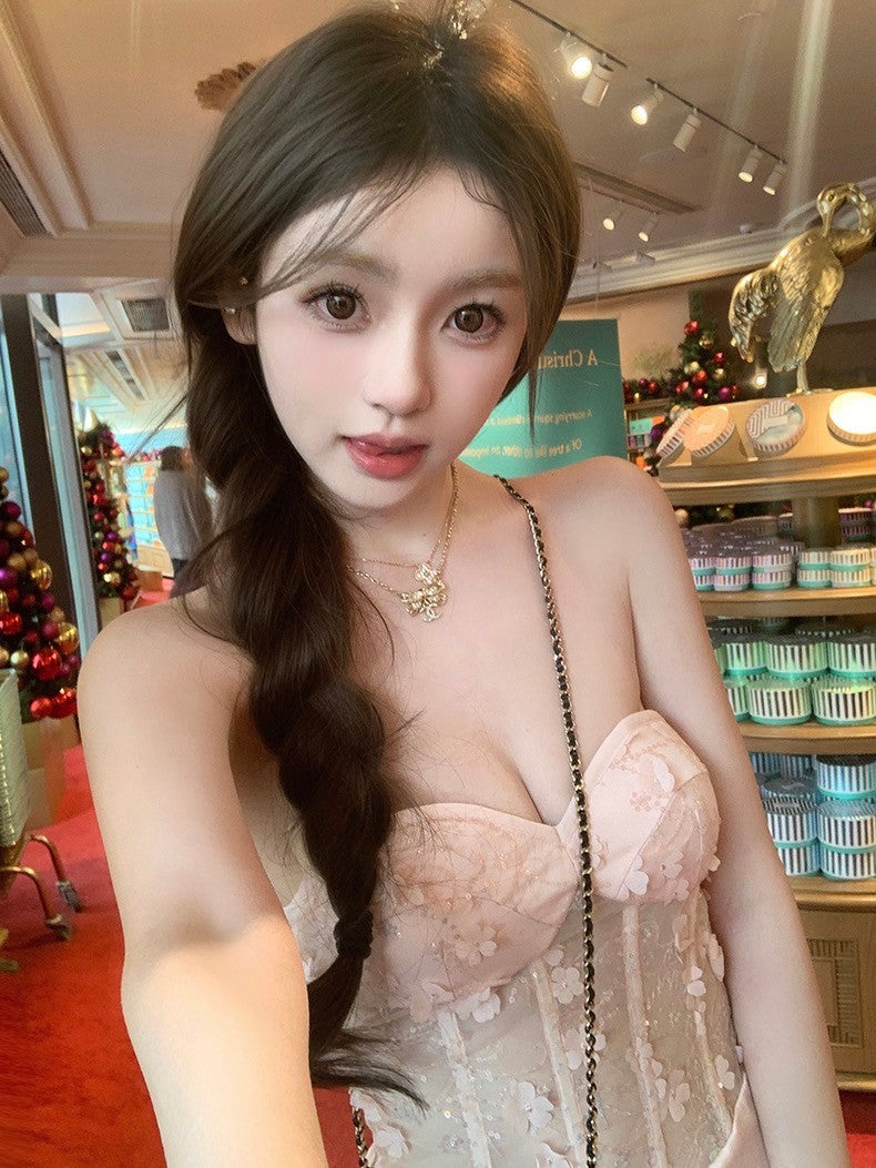 Mar. 奶香洋甘菊 魚骨美腰性感抹胸連身裙 粉