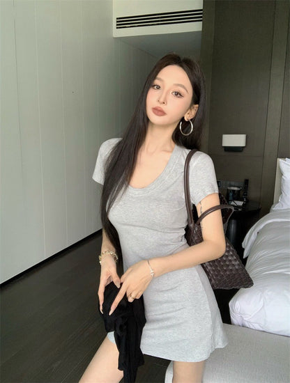 Jun. （加購優惠價）懶人出遊 U領顯瘦微收腰連身小短裙 淺灰/深灰