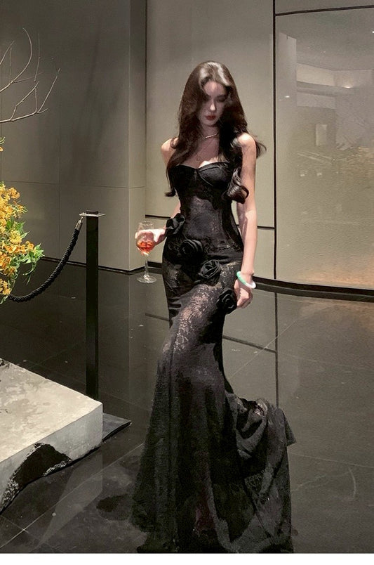 26Apr. 黑墨玫瑰 手工立體花性感抹胸透視連身裙