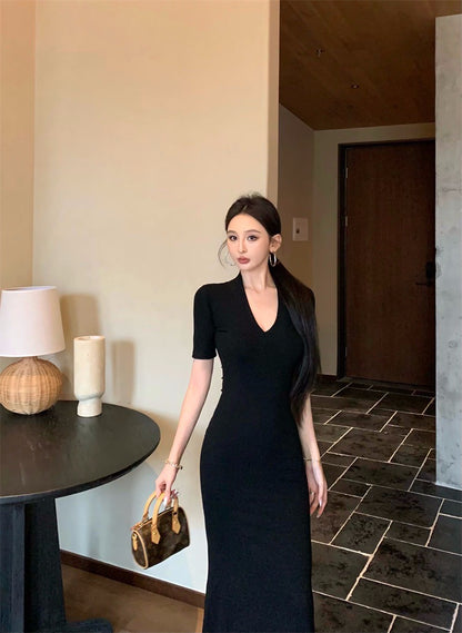 Jun. 歐美辣妹V領彈力設計連身裙 黑色 長款