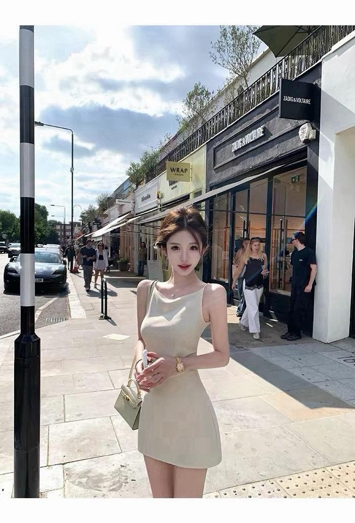 26Sep. 經濟上行 美肩設計感打褶瑞秋裙 白