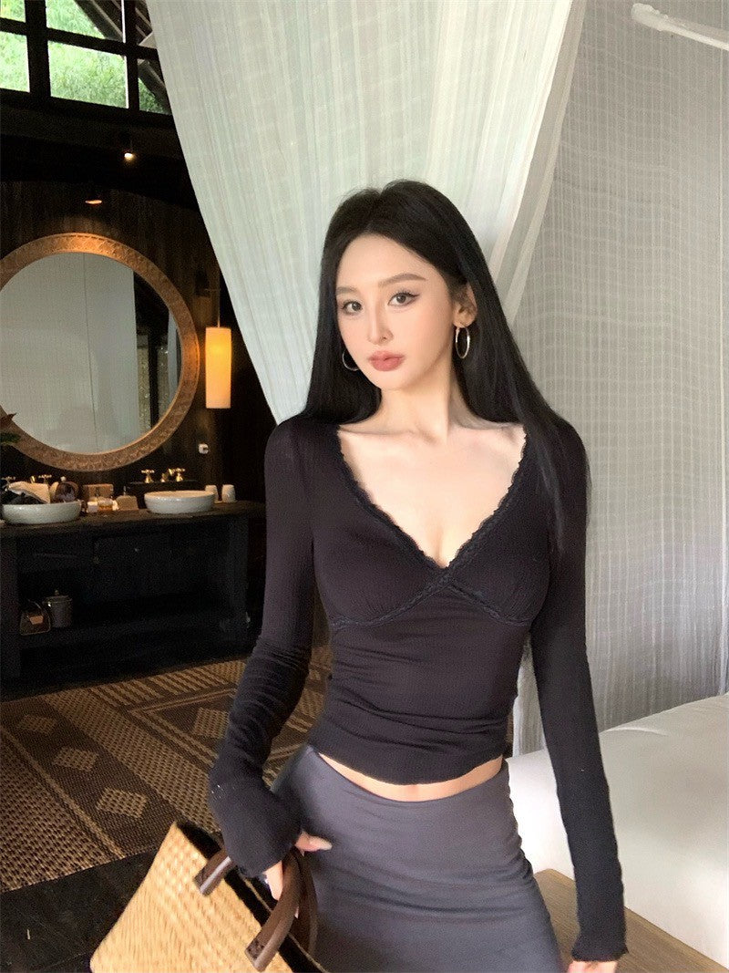 Apr. 浪漫本能 法式蕾絲V領上衣 黑/灰 舒適柔軟假兩件式休閒褲