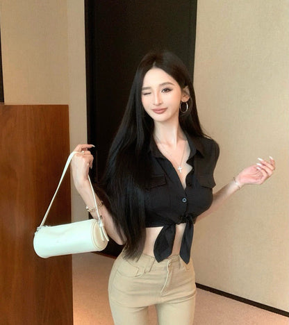 Jun. 辣復古 綁帶短款襯衫 黑 高腰卡其修身喇叭褲