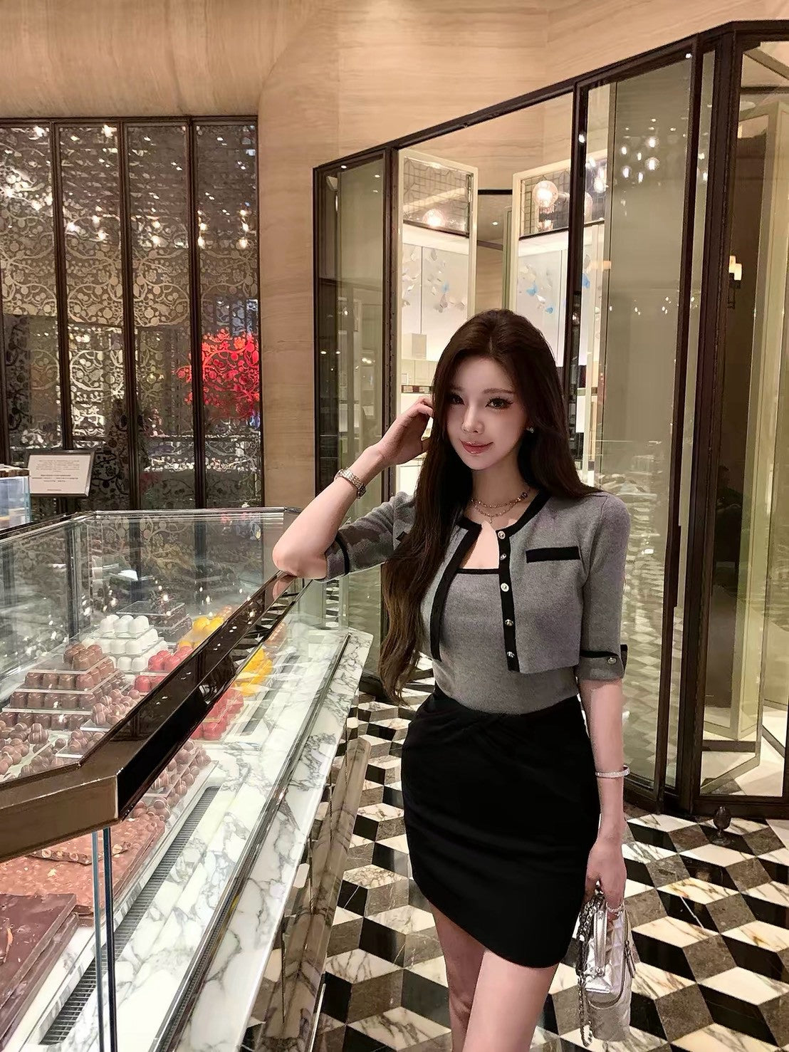 26Oct. Napoleon中古小香 撞色毛織上衣套裝 灰黑/飽和黃
