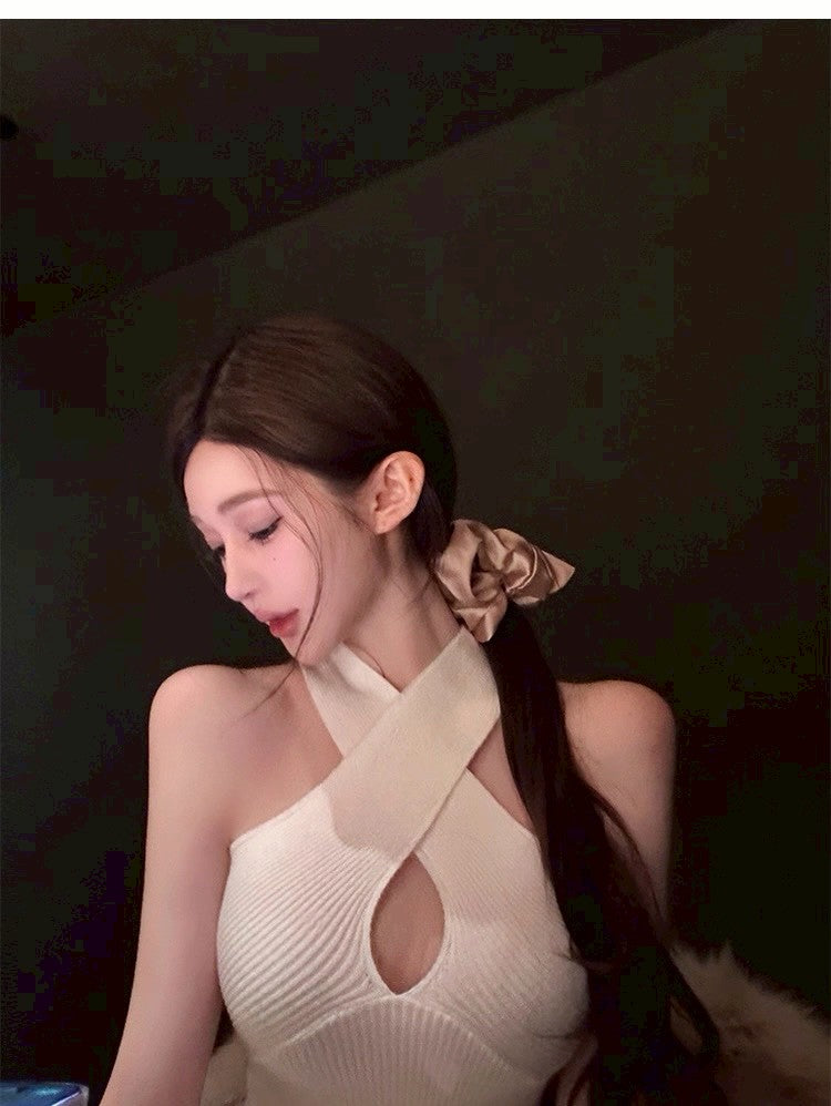 25Dec. 心動時刻交叉兩穿縷空針織背心 白/黑