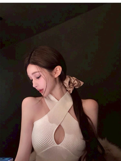25Dec. 心動時刻交叉兩穿縷空針織背心 白/黑