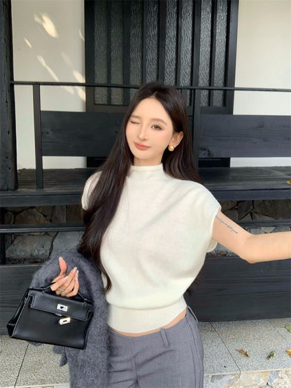 25Dec. 冬衣百穿微高領泡泡袖針織上衣 杏白/灰