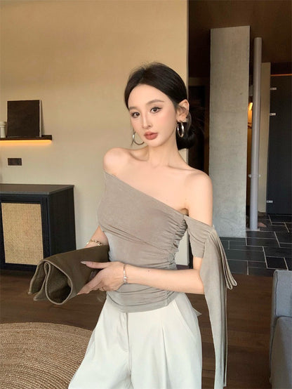 Jun. 姐系高智 單肩飄帶彈力上衣 時髦簡約休閒褲 杏