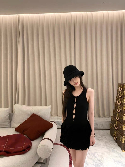 25Sep. 氣質千金經典黑拼接針織蛋糕連身裙