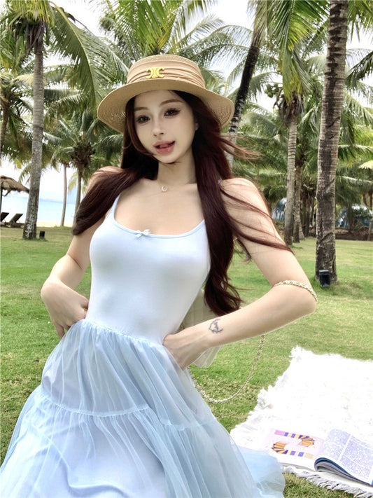 Jun. 嬌寵甜心 U領背心網紗拼接連身裙 淺藍