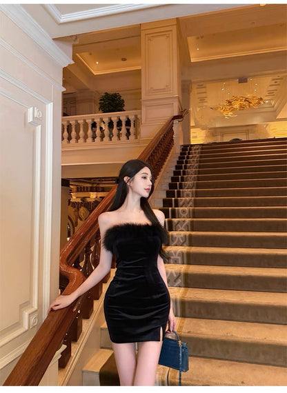 25Nov. 曜夜天鵝辣妹鴕鳥毛抹胸絲絨裙 黑
