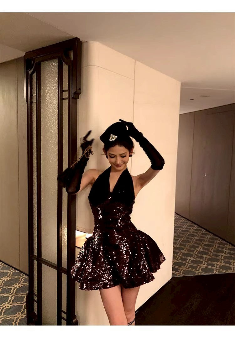 26Feb. 復古派對 V領掛脖亮片澎澎裙