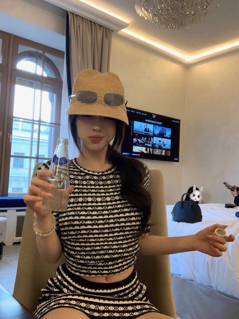 25Aug. ‘’條紋經典‘’Louis V家鬆弛感針織3版型設計