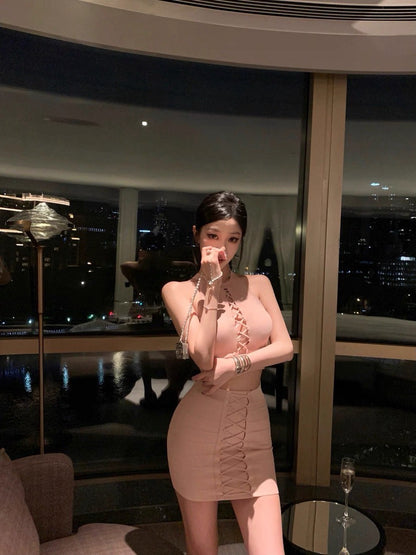 25Sep. 性感小巴 交叉縷空背心半身裙套裝 粉/黑