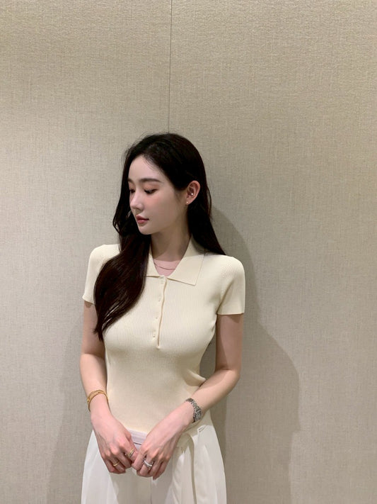 25Aug. 簡約polo排扣針織上衣 卡其