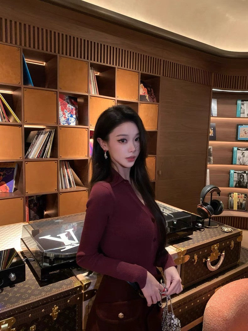 26Jan. 法式老錢 細膩polo排扣針織長袖上衣 紅