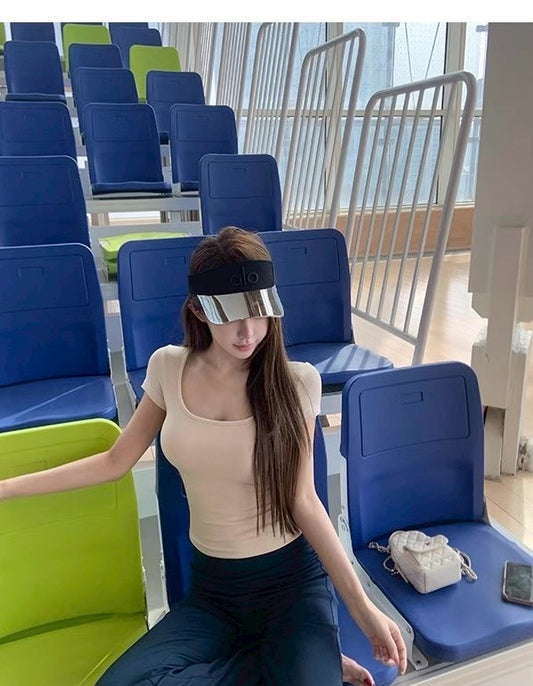 25Jul. 慵懶假日 自帶胸墊好身材短袖上衣 裸色