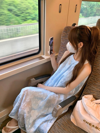 Aug. 飄逸仙女 刺繡花天空藍雪片連身裙