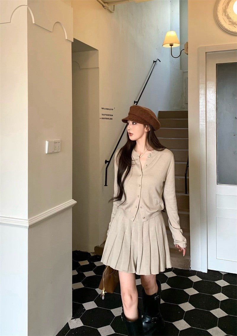 Mar. 韓系學院 雙槓圓領針織開衫 百褶半身裙 杏