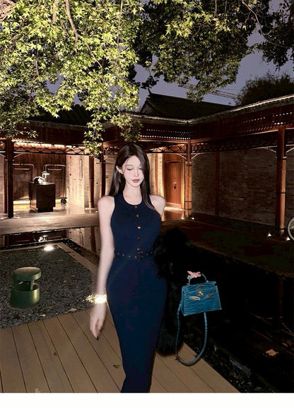 25Dec. 氣質名媛迷霧璀璨收腰針織連身裙 藏藍