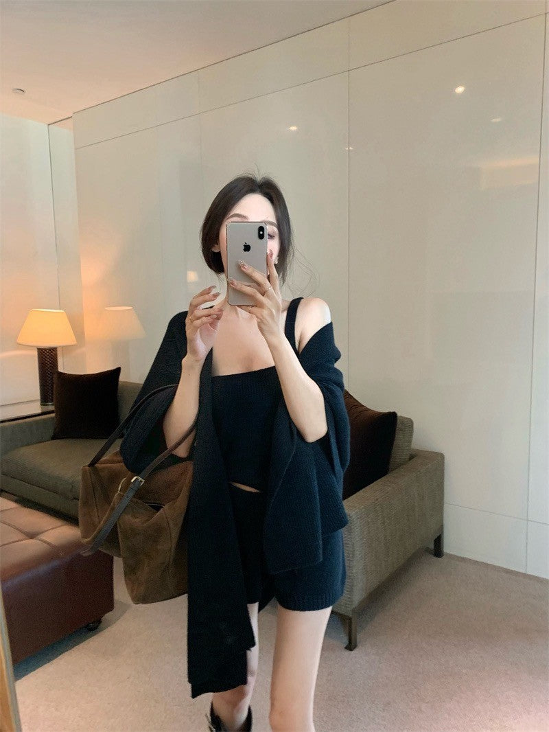 Feb. 溜灣套裝 氣質披肩背心短褲針織三件套 黑