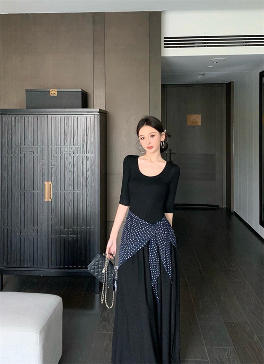 Jun.  簡約氣質赫本圓領針織拼接連身裙 黑