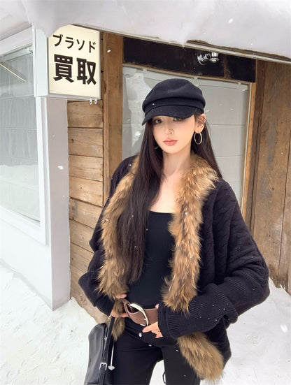 25Dec. 貴女Alpha蝙蝠袖毛毛外套 帶胸墊U領上衣 黑