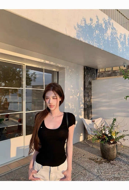 26May. 推薦款*天使肌膚桑蠶絲U領小縫標顯瘦上衣 白杏/奶橘/黑