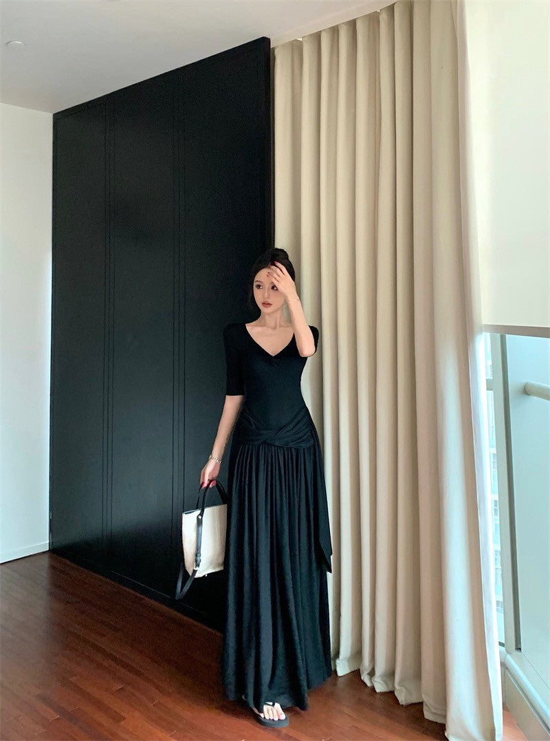 25Aug. 簡約韓系V領褶皺紙片連身裙 黑