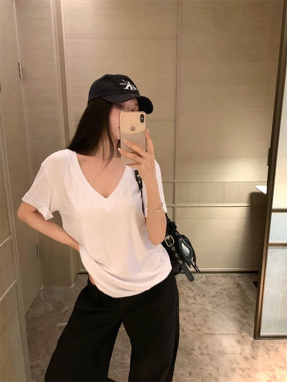 Mar. 基礎V領素顏T 寬鬆休閒短袖上衣 黑/白