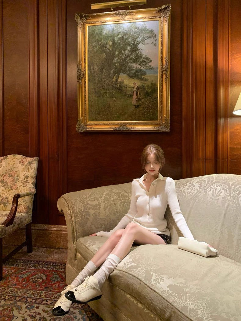 26Jan. 法式老錢 細膩polo排扣針織長袖上衣 白/藍