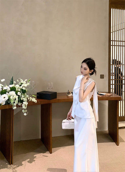 Jun. 羅馬Intellectual新法式緞感飄帶背心半身裙套裝 白杏