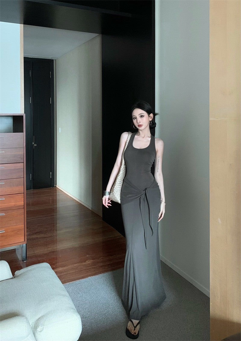 25Aug. 遮小腹瘦瘦工字背心裙（繫帶另附） 灰咖