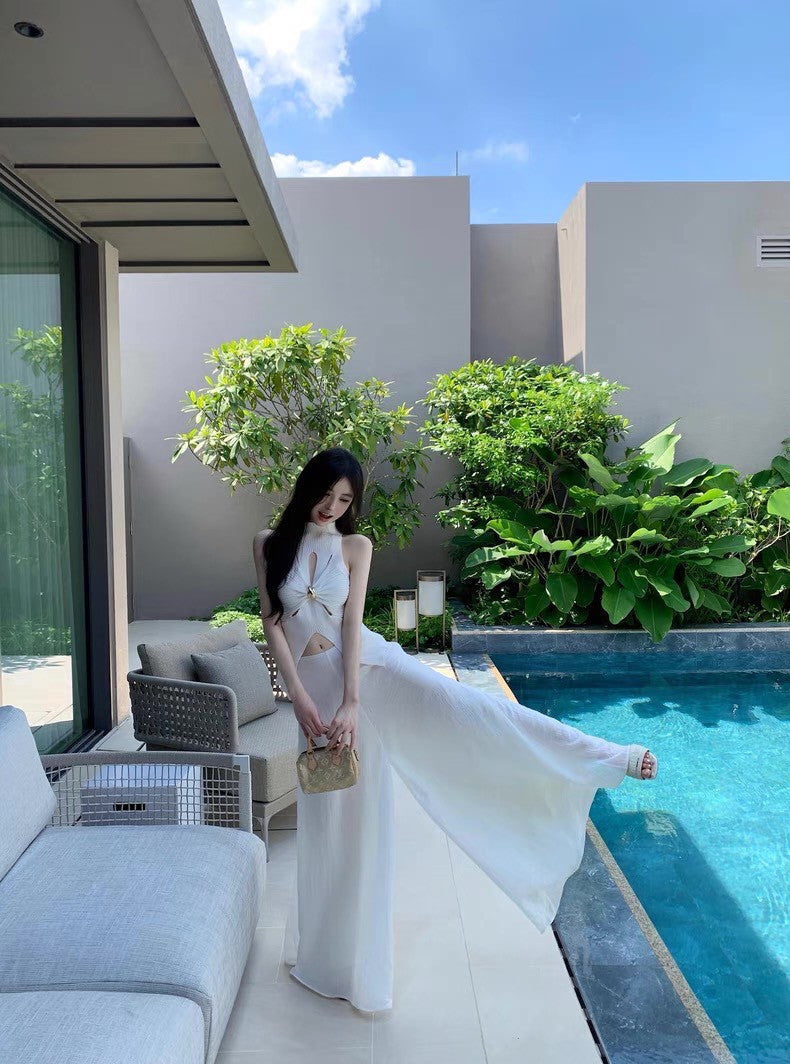 May. 千金即視感 貴氣高奢小巴扭結縷空針織背心 白