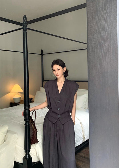25Nov. 鬆弛老錢V領排扣馬甲闊腿褲套裝 灰