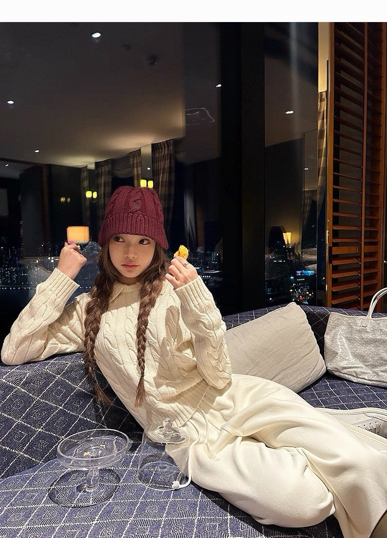 25Dec. 高智小圓33綿羊混毛翻/立領兩穿針織 乳白