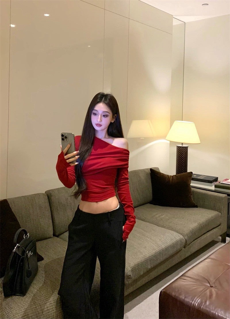 Mar. 優雅法則 斜領抓皺細腰彈力針織上衣 杏/紅