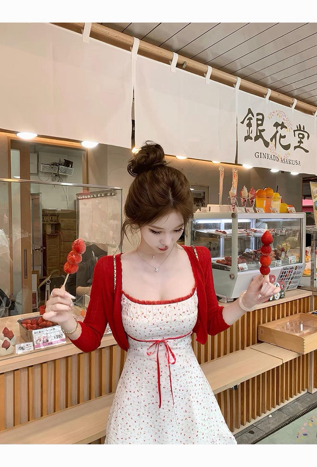 26Jul. 草莓甜心 復古碎花波點小白裙