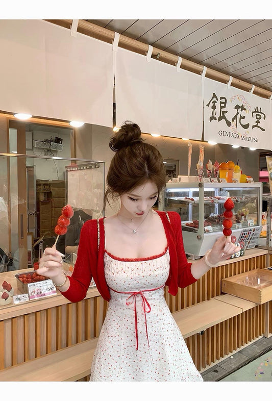 26Jul. 草莓甜心 復古碎花波點小白裙