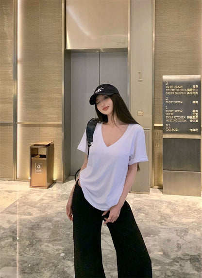 Mar. 基礎V領素顏T 寬鬆休閒短袖上衣 黑/白