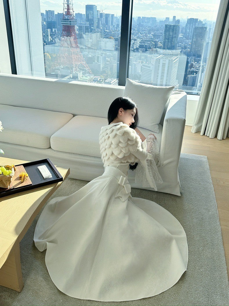 Mar. 天鵝挽夢 氣質法式蕾絲喇叭袖修身上衣 白