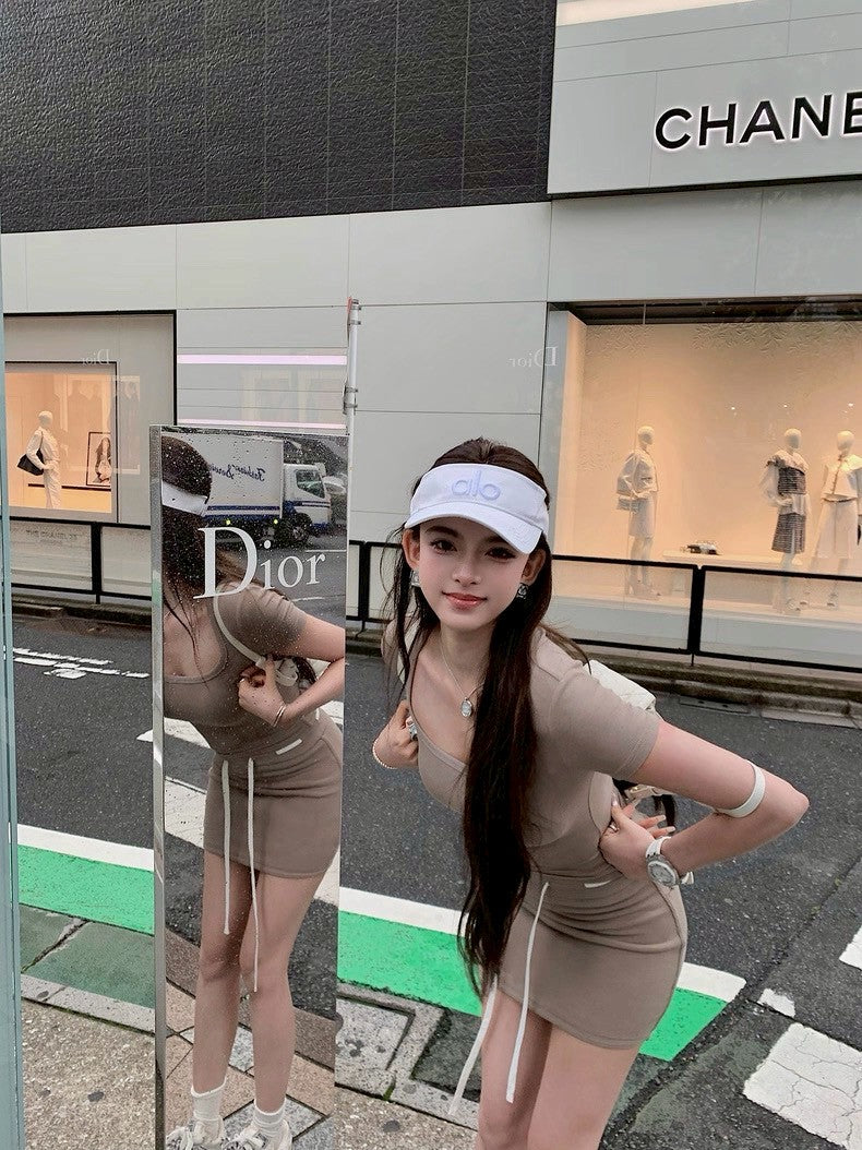 25Aug. Daily曲線套裝 低調基礎純色半身裙套裝 奶茶