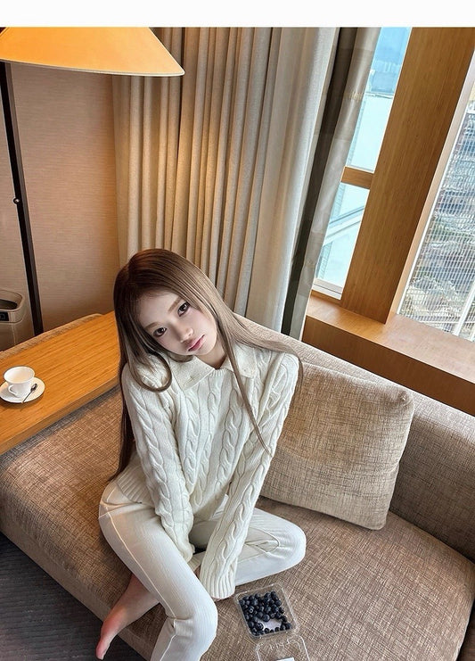 25Dec. 高智小圓33綿羊混毛翻/立領兩穿針織 乳白