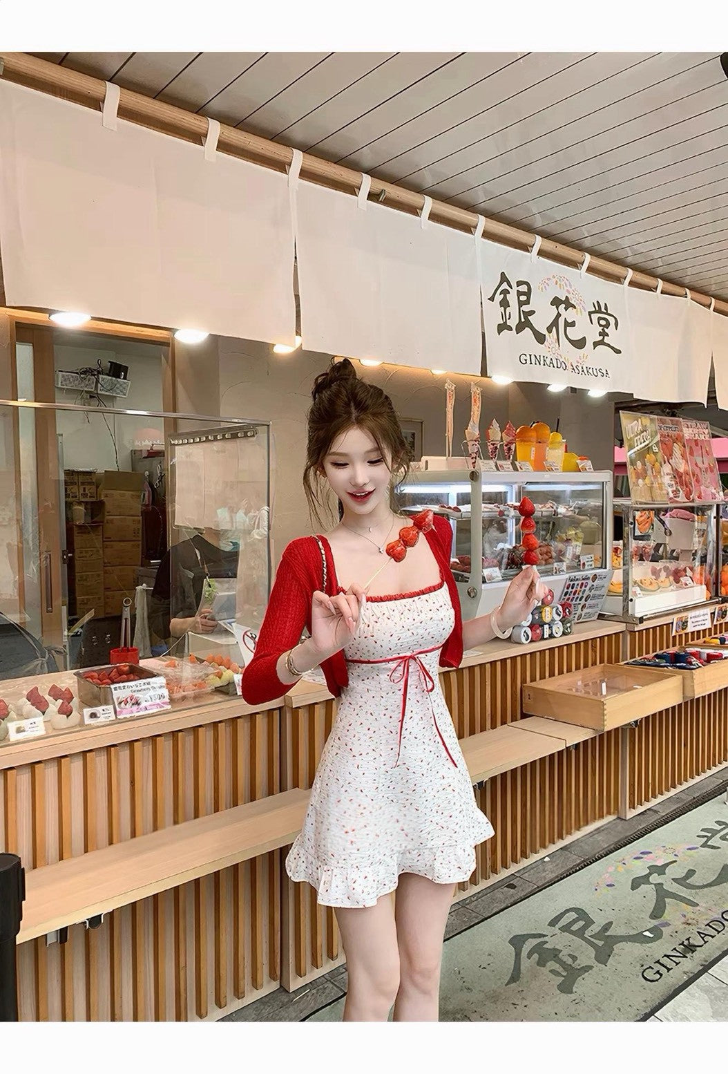 26Jul. 草莓甜心 復古碎花波點小白裙