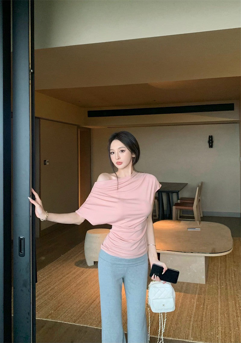 May. 輕氧週末 不規則斜肩蘯領上衣 粉 灰色休閒長褲