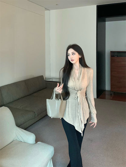 May. 氣質疊領綁帶長袖開衫 杏 高腰微喇叭黑色休閒褲