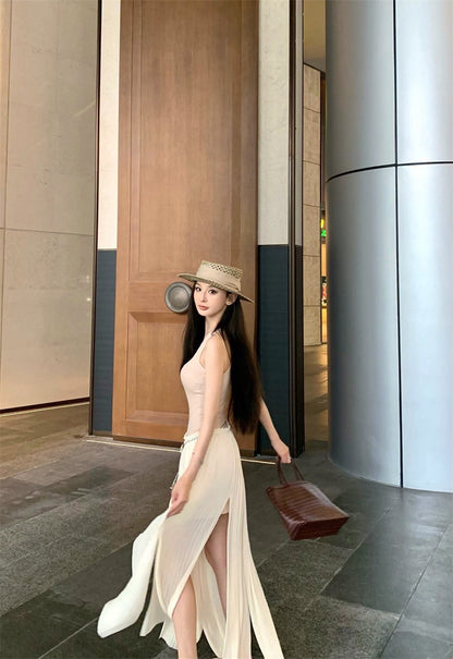 25Jul. 渡假輪廓 修身拼接背心開叉壓褶連身裙 杏