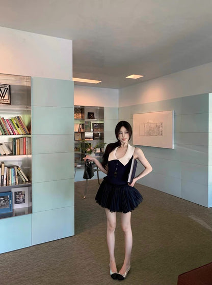 25Aug. 文藝復興Lu家高訂秀款撞色低領針織背心網紗半身裙套裝