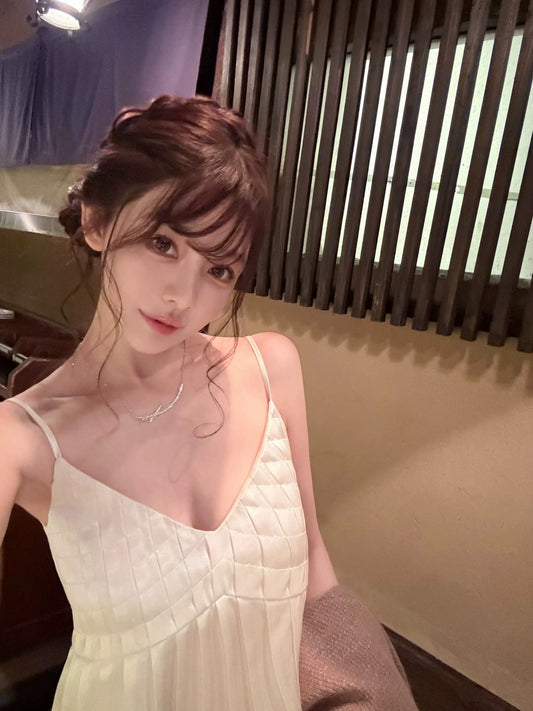 25Dec. 京都貴女法式輕奢米色針織開衫/緞面重工背心/修身米色短褲