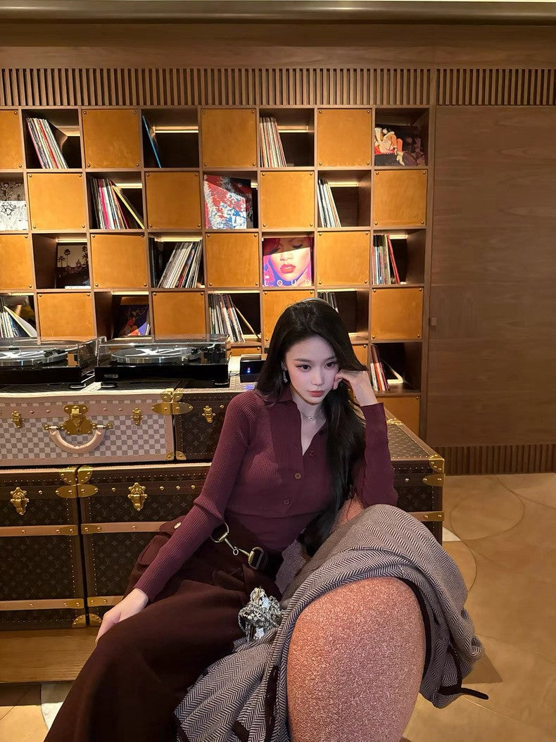 26Jan. 法式老錢 細膩polo排扣針織長袖上衣 紅